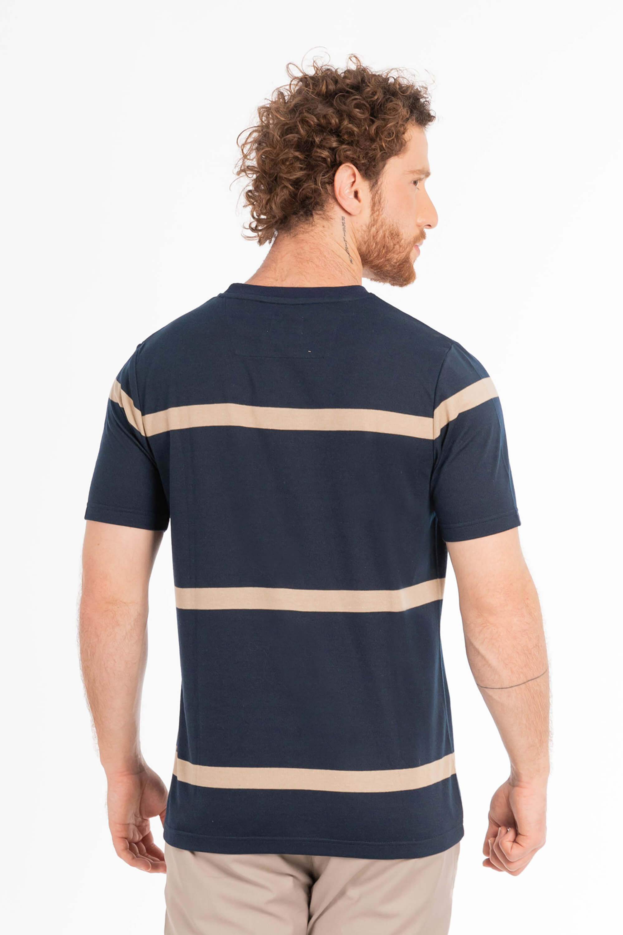 Camiseta Masculina – Básica, Confortável e Versátil