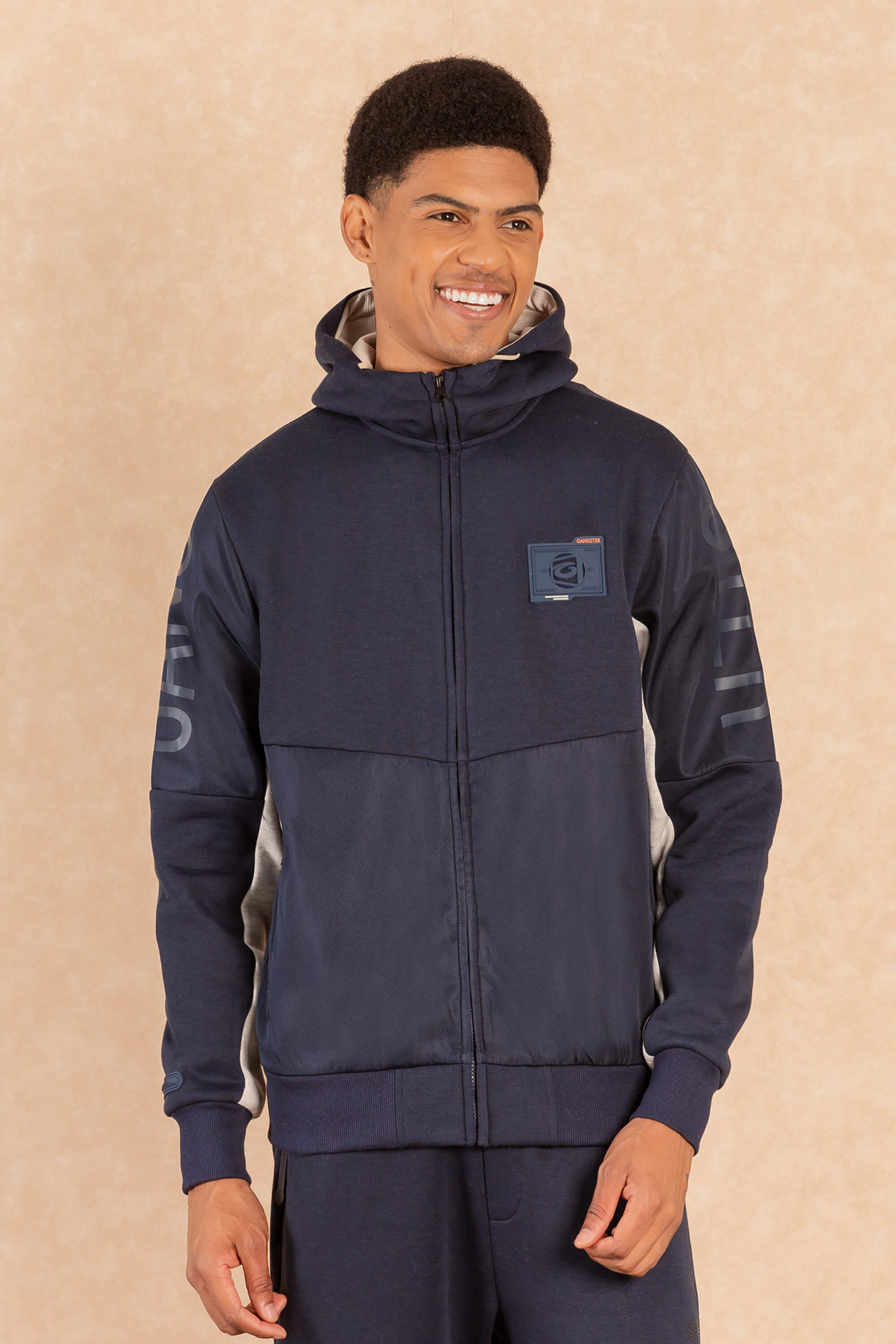 Blusa de Moletom Aberta – Conforto, Estilo e Versatilidade