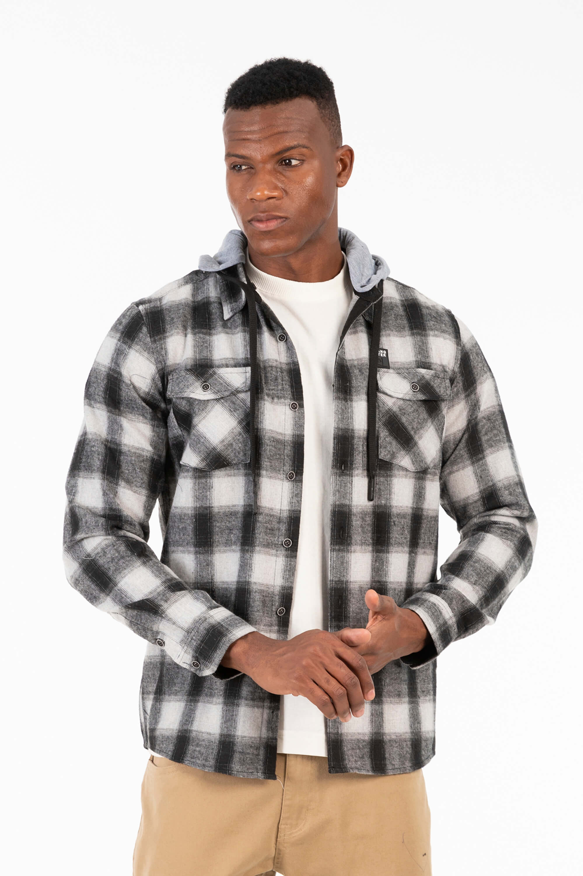 Camisa de Flanela – Estilo Rústico com Conforto Térmico