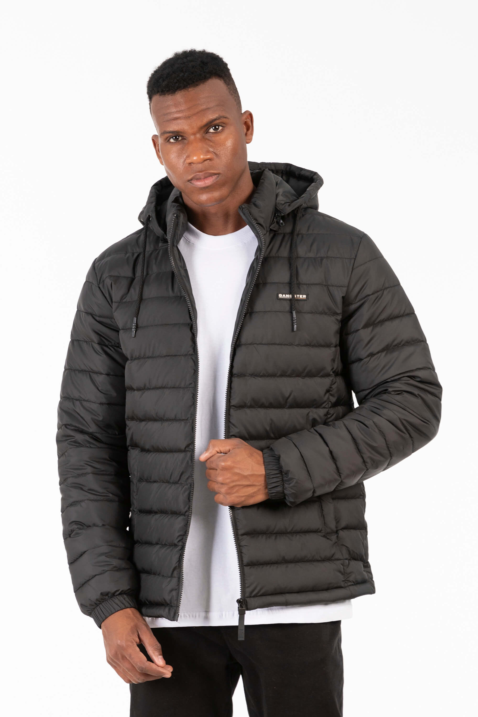 Jaqueta de Poliéster Masculina – Leve, Resistente e Sempre Estilosa