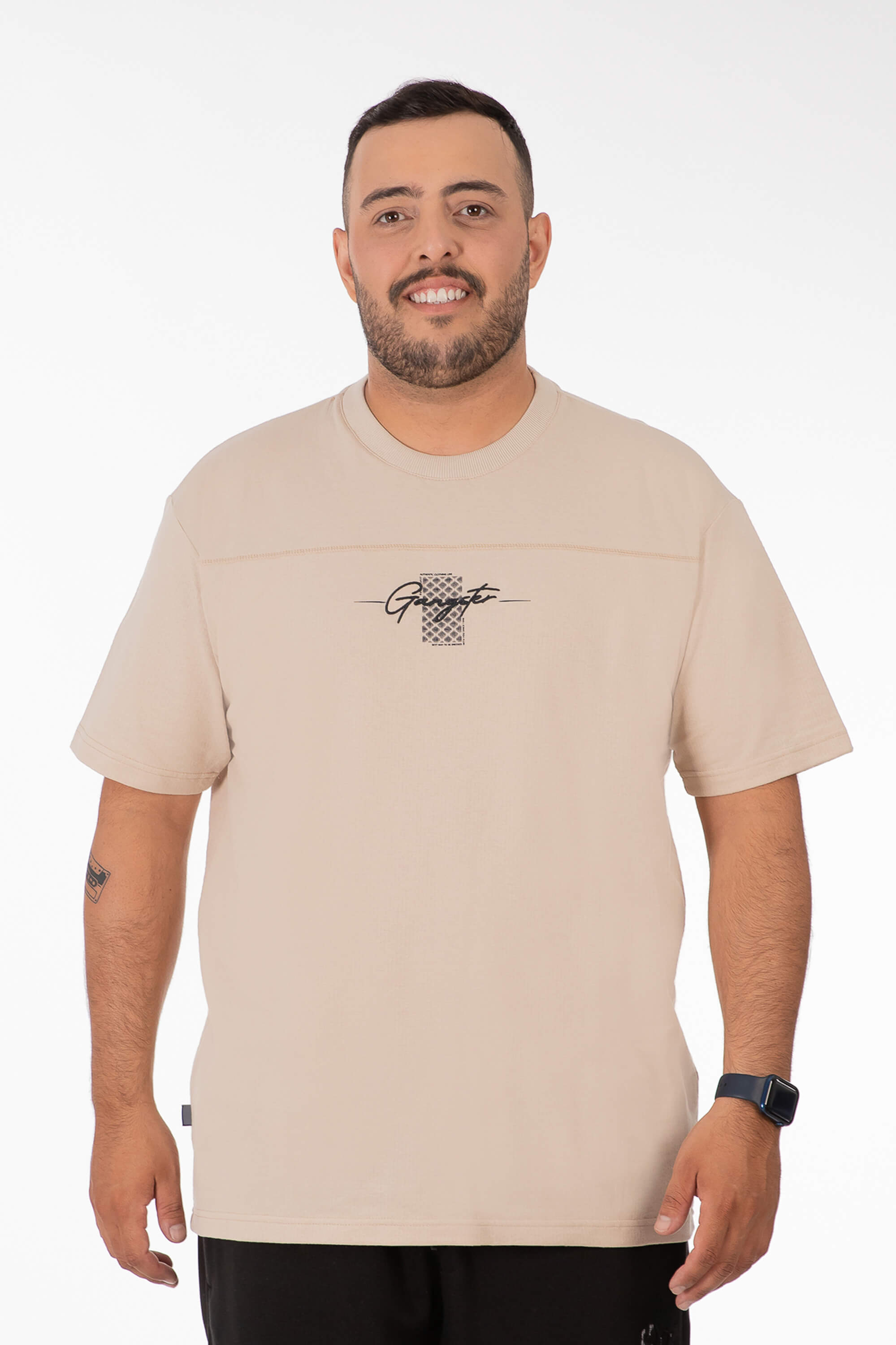 Camiseta Plus Size Bege com Estampa Frontal