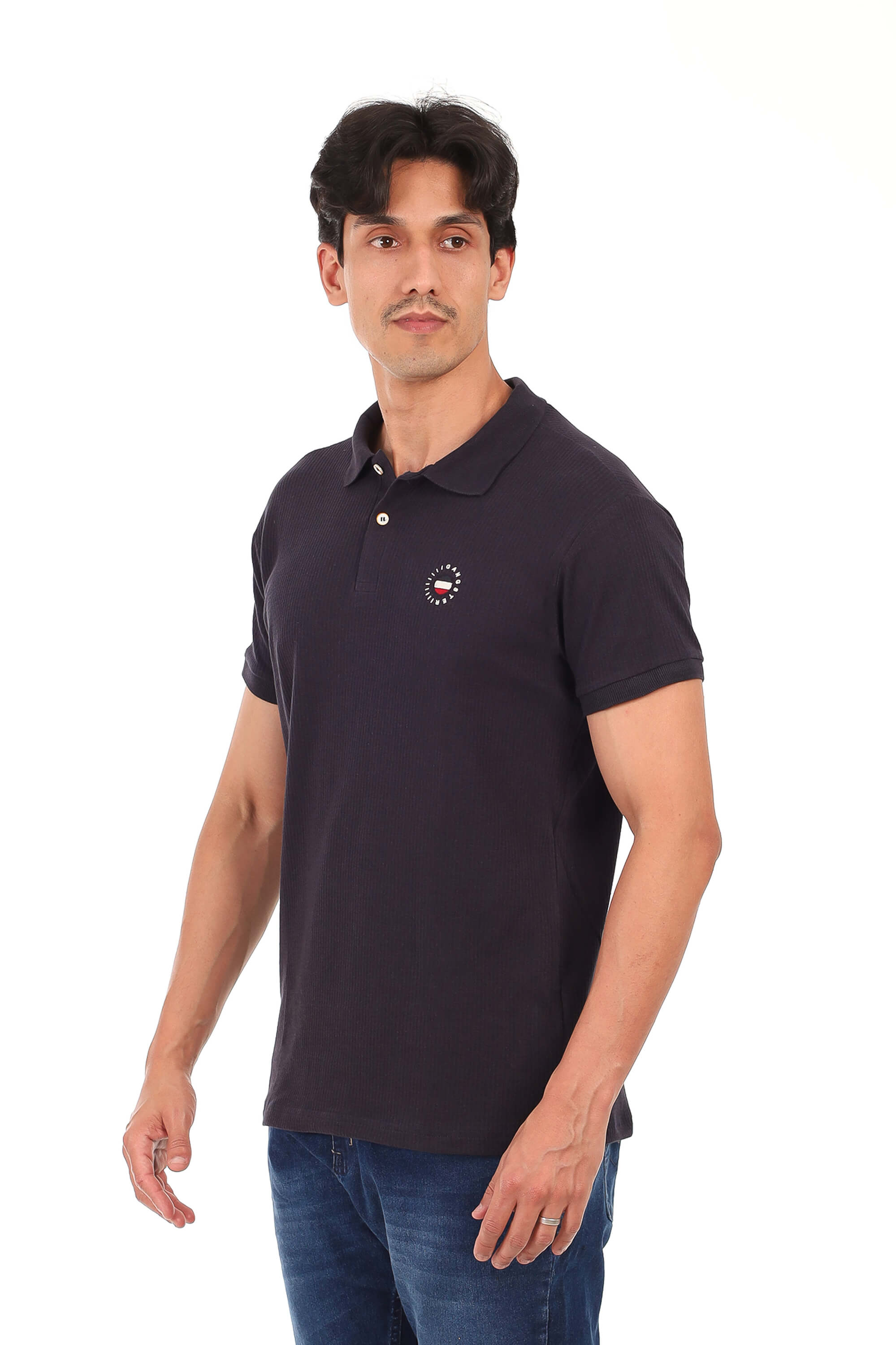 Polo Masculina Manga Curta – Estilo Casual com Toque Elegante