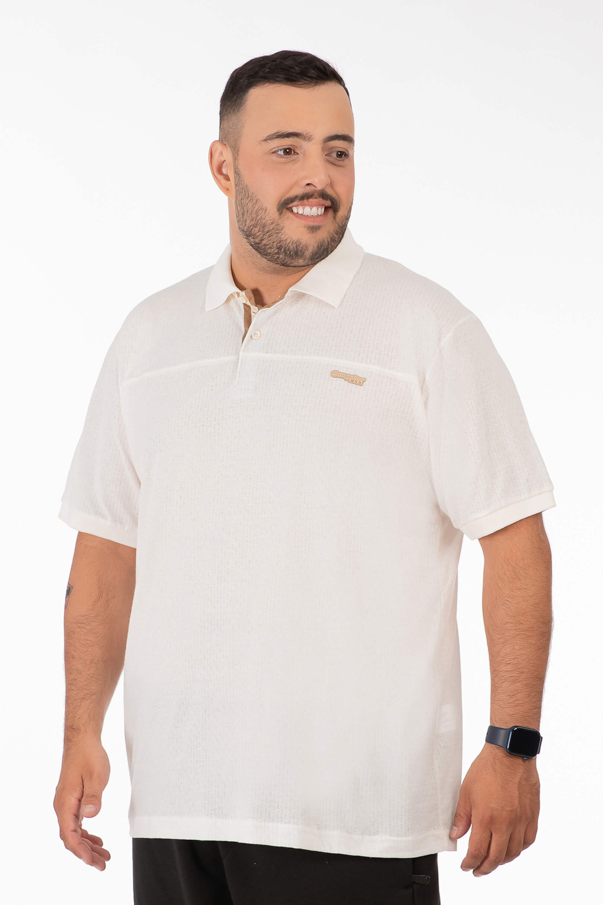 Polo Masculina Plus Size Texturizada com Detalhe Contrastante